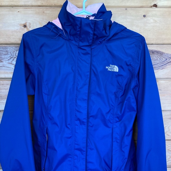 North Face Resolve Rain Jacket - Picture 8 of 8